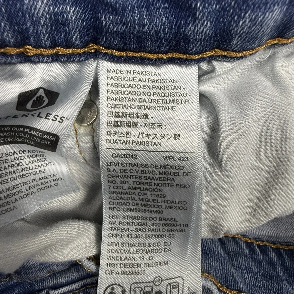 Levis 511 Slim Fit Jeans Mens 32x34 Light Wash Blue Denim 04511-3623